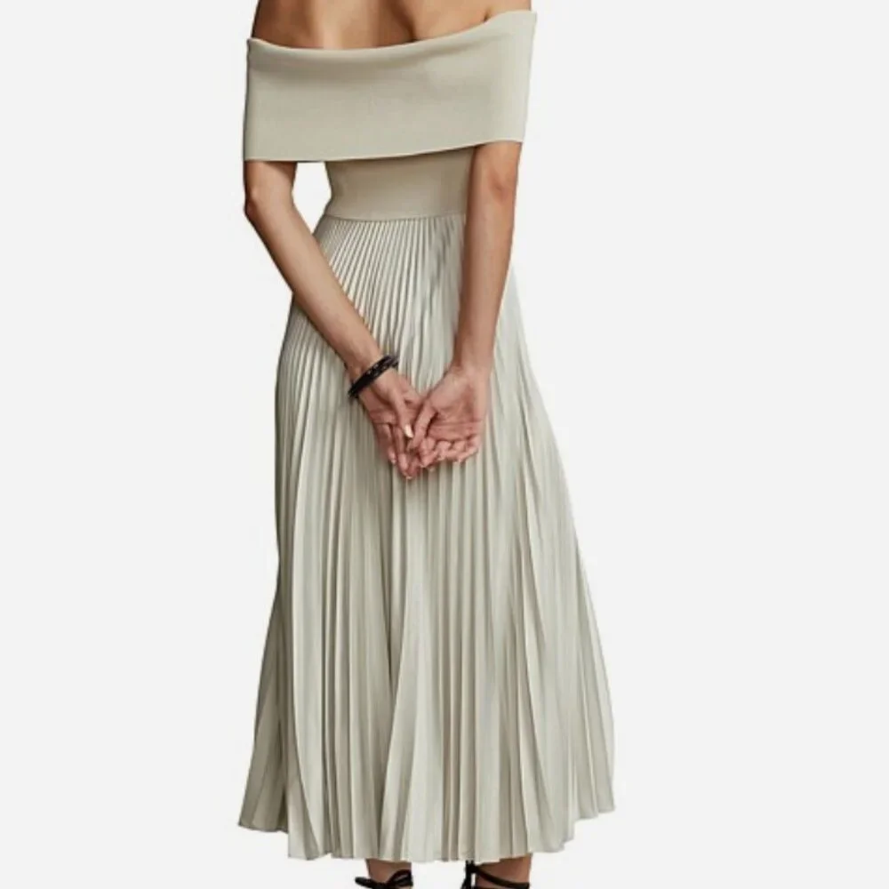 Polo Ralph Lauren Hybrid Off-The-Shoulder Pleated Dress - Picture 2 of 5